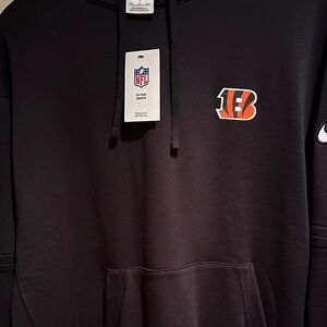 Nike Men's Black NFL Logo Sweater